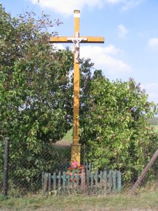 Stary krzyż na końcu ulicy Adamowickiej